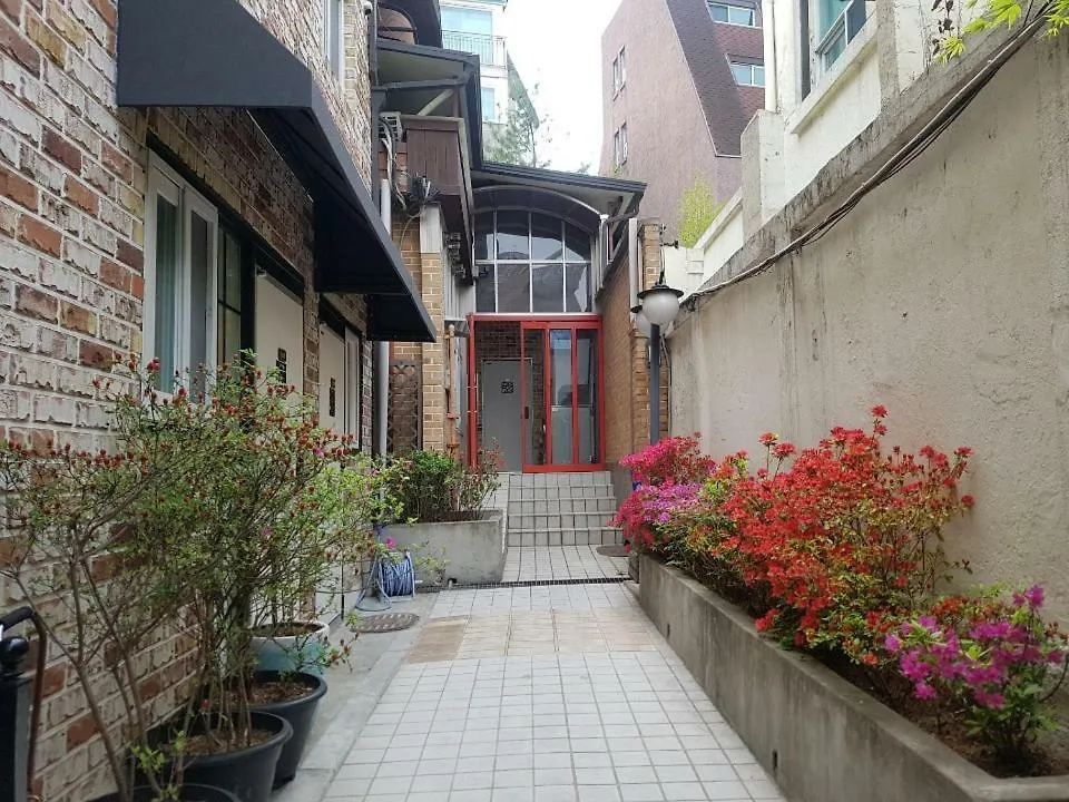 Nungmaru Guesthouse Seoul 2*,